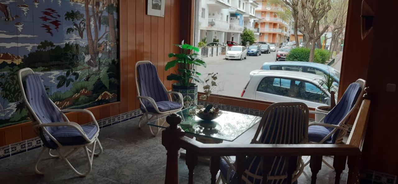 Apartamentos Las Americas - Blanes Beach Экстерьер фото